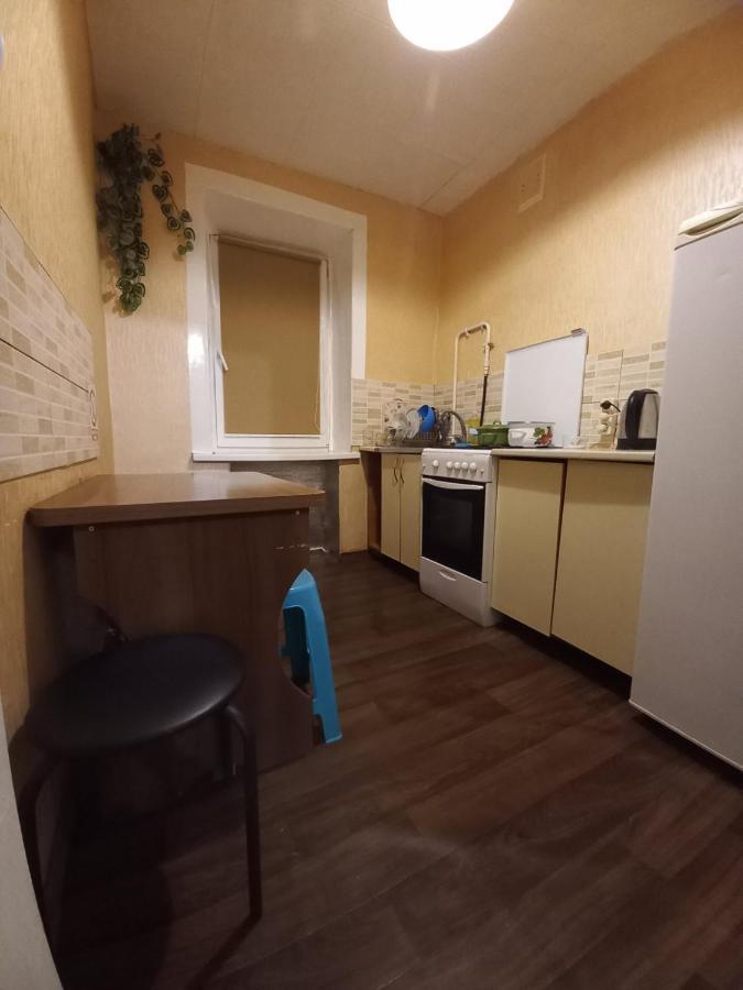 1 Комнатная Квартира Остановка Торговый Центр Tjerkasy Exteriör bild